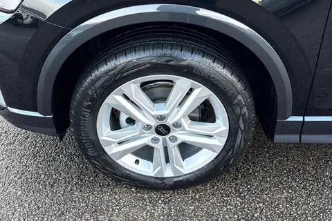 12 of 40 for Audi Q2 1.0 TFSI 30 Sport Euro 6 (s/s) 5dr