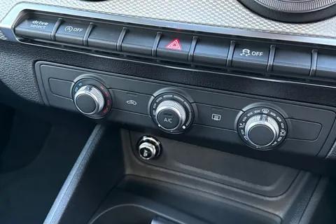 21 of 40 for Audi Q2 1.0 TFSI 30 Sport Euro 6 (s/s) 5dr