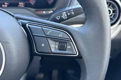 25 of 40 for Audi Q2 1.0 TFSI 30 Sport Euro 6 (s/s) 5dr