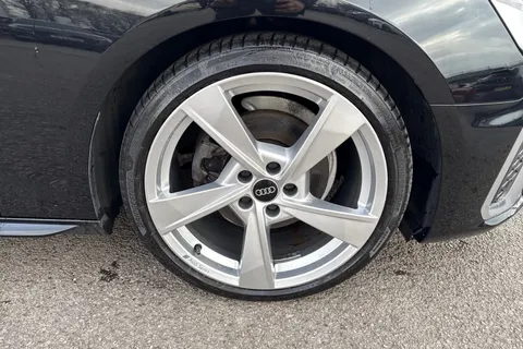 12 of 54 for Audi A4 S line 35 TFSI 150 PS S tronic