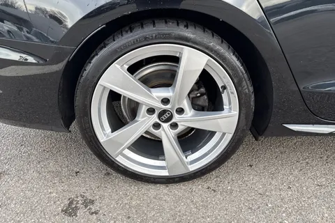 13 of 54 for Audi A4 S line 35 TFSI 150 PS S tronic