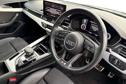 14 of 54 for Audi A4 S line 35 TFSI 150 PS S tronic