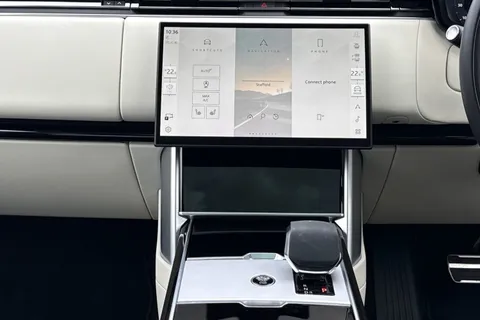 DV75XLO Land Rover Range Rover 3.0 D350 SE 5dr Thumbnail #16