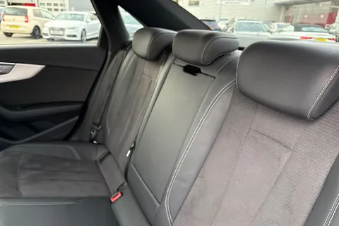 19 of 54 for Audi A4 S line 35 TFSI 150 PS S tronic