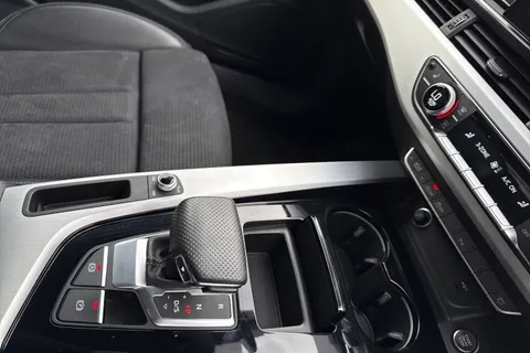 23 of 54 for Audi A4 S line 35 TFSI 150 PS S tronic