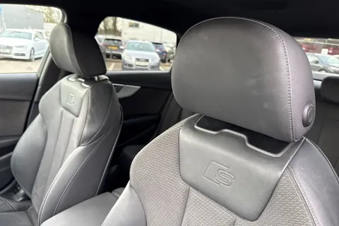 24 of 54 for Audi A4 S line 35 TFSI 150 PS S tronic