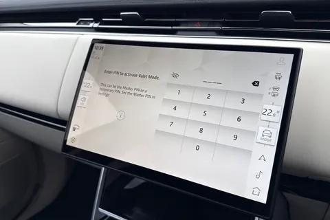 DV75XLO Land Rover Range Rover 3.0 D350 SE 5dr Thumbnail #38