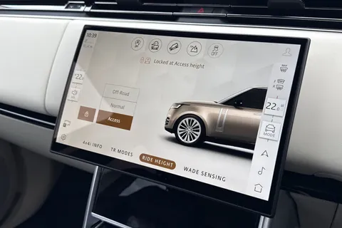 DV75XLO Land Rover Range Rover 3.0 D350 SE 5dr Thumbnail #41