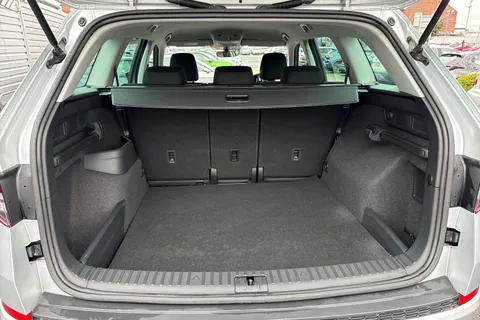 CE22HRA Škoda Kodiaq 1.5 TSI ACT SE DSG Euro 6 (s/s) 5dr (5 Seat) Thumbnail #8