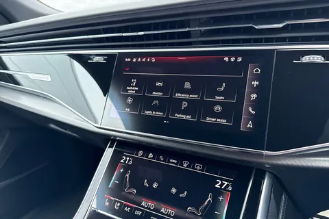 43 of 62 for Audi RS Q8 SUV 600 PS tiptronic