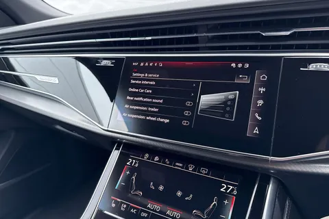 49 of 62 for Audi RS Q8 SUV 600 PS tiptronic