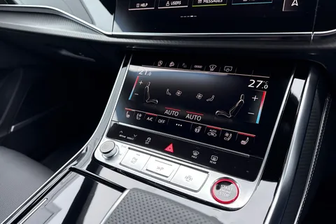 53 of 62 for Audi RS Q8 SUV 600 PS tiptronic