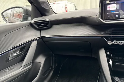 DC75OBE PEUGEOT 208 1.2 HYBRID GT Premium e-DSC6 Euro 6 (s/s) 5dr Thumbnail #20