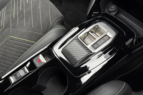 DC75OBE PEUGEOT 208 1.2 HYBRID GT Premium e-DSC6 Euro 6 (s/s) 5dr Thumbnail #23