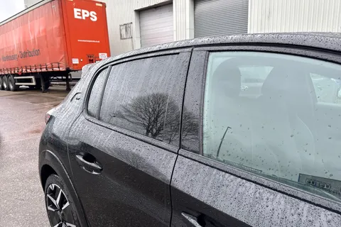 DC75OBE PEUGEOT 208 1.2 HYBRID GT Premium e-DSC6 Euro 6 (s/s) 5dr Thumbnail #36