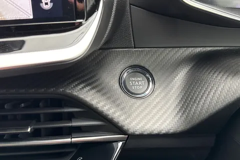 DC75OBE PEUGEOT 208 1.2 HYBRID GT Premium e-DSC6 Euro 6 (s/s) 5dr Thumbnail #55