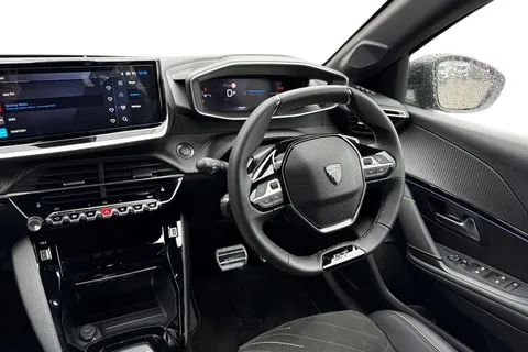 DG75FAM PEUGEOT 208 1.2 HYBRID GT Premium e-DSC6 Euro 6 (s/s) 5dr Thumbnail #18