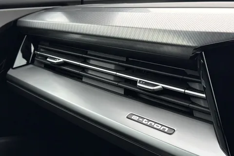  Audi Q4 e-tron 45 Sport Auto 5dr 82kWh Thumbnail #31