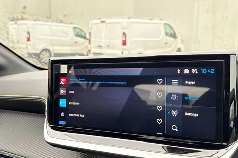 DG75FAM PEUGEOT 208 1.2 HYBRID GT Premium e-DSC6 Euro 6 (s/s) 5dr Thumbnail #46