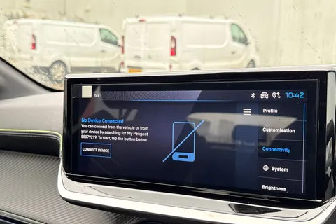 DG75FAM PEUGEOT 208 1.2 HYBRID GT Premium e-DSC6 Euro 6 (s/s) 5dr Thumbnail #48