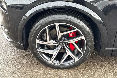 Audi Q6 E-Tron 83kWh Edition 1 Auto 5dr Thumbnail #12