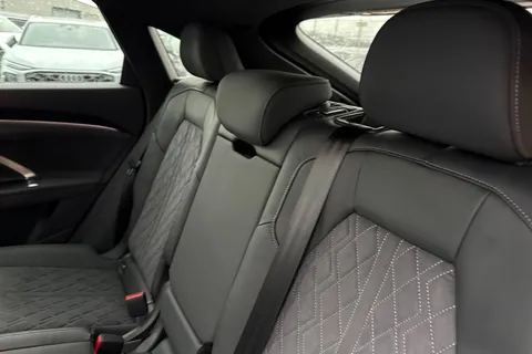 DC75TJV Audi Q5 Edition 1 TDI quattro 204 PS S tronic Thumbnail #19