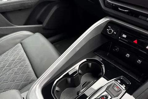 DC75TJV Audi Q5 Edition 1 TDI quattro 204 PS S tronic Thumbnail #20