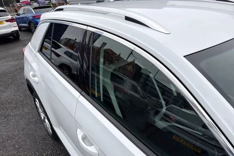 30 of 54 for Volkswagen T-Roc 1.5 TSI EVO SEL DSG Euro 6 (s/s) 5dr