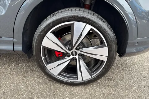 DH75CZD Audi Q5 SUV Edition 1 TDI quattro 204 PS S tronic Thumbnail #13