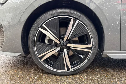 12 of 66 for PEUGEOT 308 1.2 HYBRID GT e-DSC6 Euro 6 (s/s) 5dr