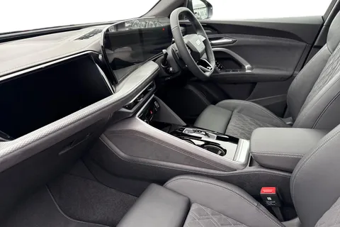 DH75CZD Audi Q5 SUV Edition 1 TDI quattro 204 PS S tronic Thumbnail #15