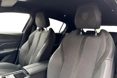 15 of 66 for PEUGEOT 308 1.2 HYBRID GT e-DSC6 Euro 6 (s/s) 5dr