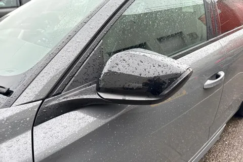 28 of 66 for PEUGEOT 308 1.2 HYBRID GT e-DSC6 Euro 6 (s/s) 5dr