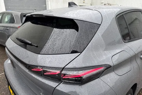 31 of 66 for PEUGEOT 308 1.2 HYBRID GT e-DSC6 Euro 6 (s/s) 5dr