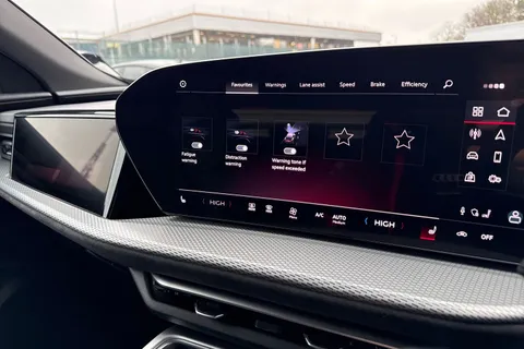 DH75CZD Audi Q5 SUV Edition 1 TDI quattro 204 PS S tronic Thumbnail #42