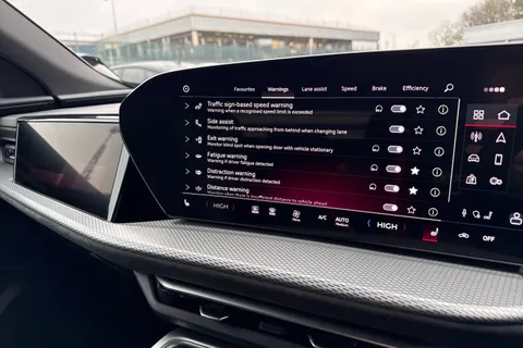 DH75CZD Audi Q5 SUV Edition 1 TDI quattro 204 PS S tronic Thumbnail #43