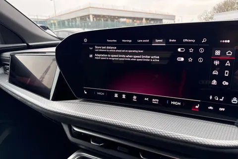 DH75CZD Audi Q5 SUV Edition 1 TDI quattro 204 PS S tronic Thumbnail #45