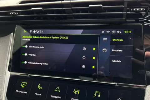 49 of 66 for PEUGEOT 308 1.2 HYBRID GT e-DSC6 Euro 6 (s/s) 5dr