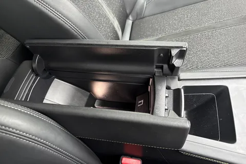 59 of 66 for PEUGEOT 308 1.2 HYBRID GT e-DSC6 Euro 6 (s/s) 5dr