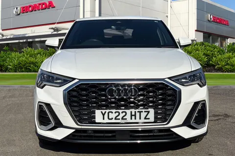 YC22HTZ Audi Q3 35 TFSI S Line 5dr S Tronic Thumbnail #5