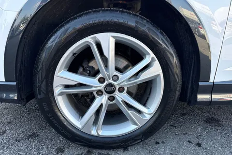 YC22HTZ Audi Q3 35 TFSI S Line 5dr S Tronic Thumbnail #14