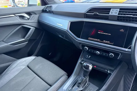 YC22HTZ Audi Q3 35 TFSI S Line 5dr S Tronic Thumbnail #29