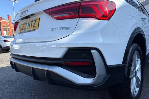 YC22HTZ Audi Q3 35 TFSI S Line 5dr S Tronic Thumbnail #33