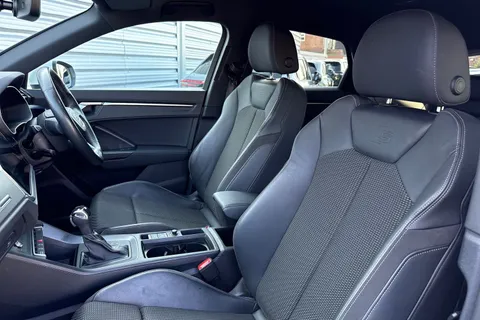 YC22HTZ Audi Q3 35 TFSI S Line 5dr S Tronic Thumbnail #35