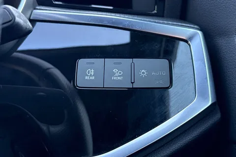 YC22HTZ Audi Q3 35 TFSI S Line 5dr S Tronic Thumbnail #38