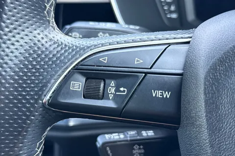 YC22HTZ Audi Q3 35 TFSI S Line 5dr S Tronic Thumbnail #40