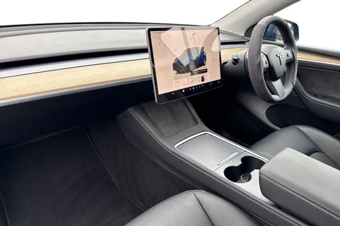 LC23GVN Tesla Model Y (Dual Motor) Long Range Auto 4WDE 5dr Thumbnail #9