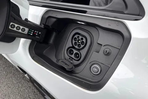 KW74VJY Audi A6 E-Tron Avant Avant Edition 1 e-tron performance  270,00 kW Thumbnail #34