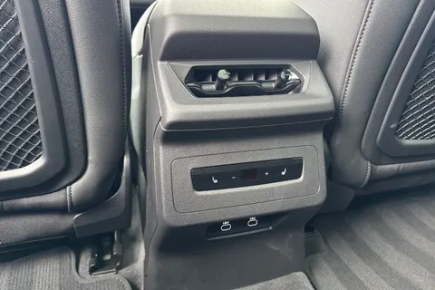 KW74VJY Audi A6 E-Tron Avant Avant Edition 1 e-tron performance  270,00 kW Thumbnail #42