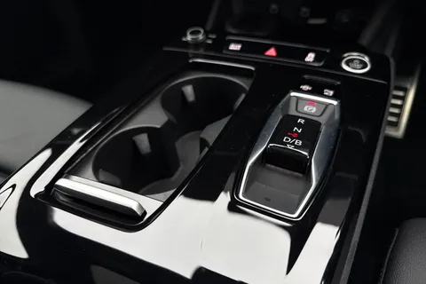 KW74VJY Audi A6 E-Tron Avant Avant Edition 1 e-tron performance  270,00 kW Thumbnail #52